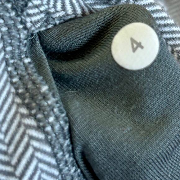 Lululemon 3/4 Length Leggings Size 4 Gray Chevron Herringbone Leggins - Picture 7 of 14